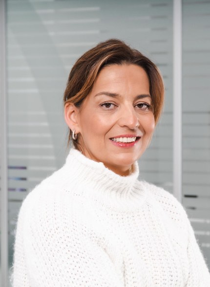 dentaneo_ Zahnärztin Dr. Nalan Sinanoglu-Harbrecht